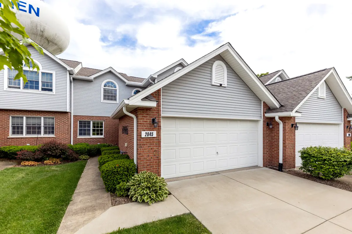 2845 Water Tower Lane, Darien, IL 60561 - #1