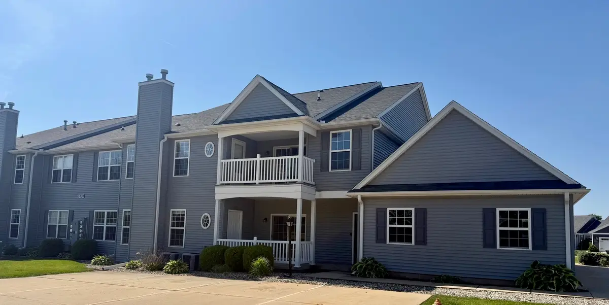 3030 Stillwater Landing #102, Urbana, IL 61802 - #1