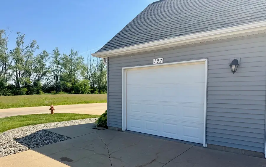 3030 Stillwater Landing #102, Urbana, IL 61802 - #3
