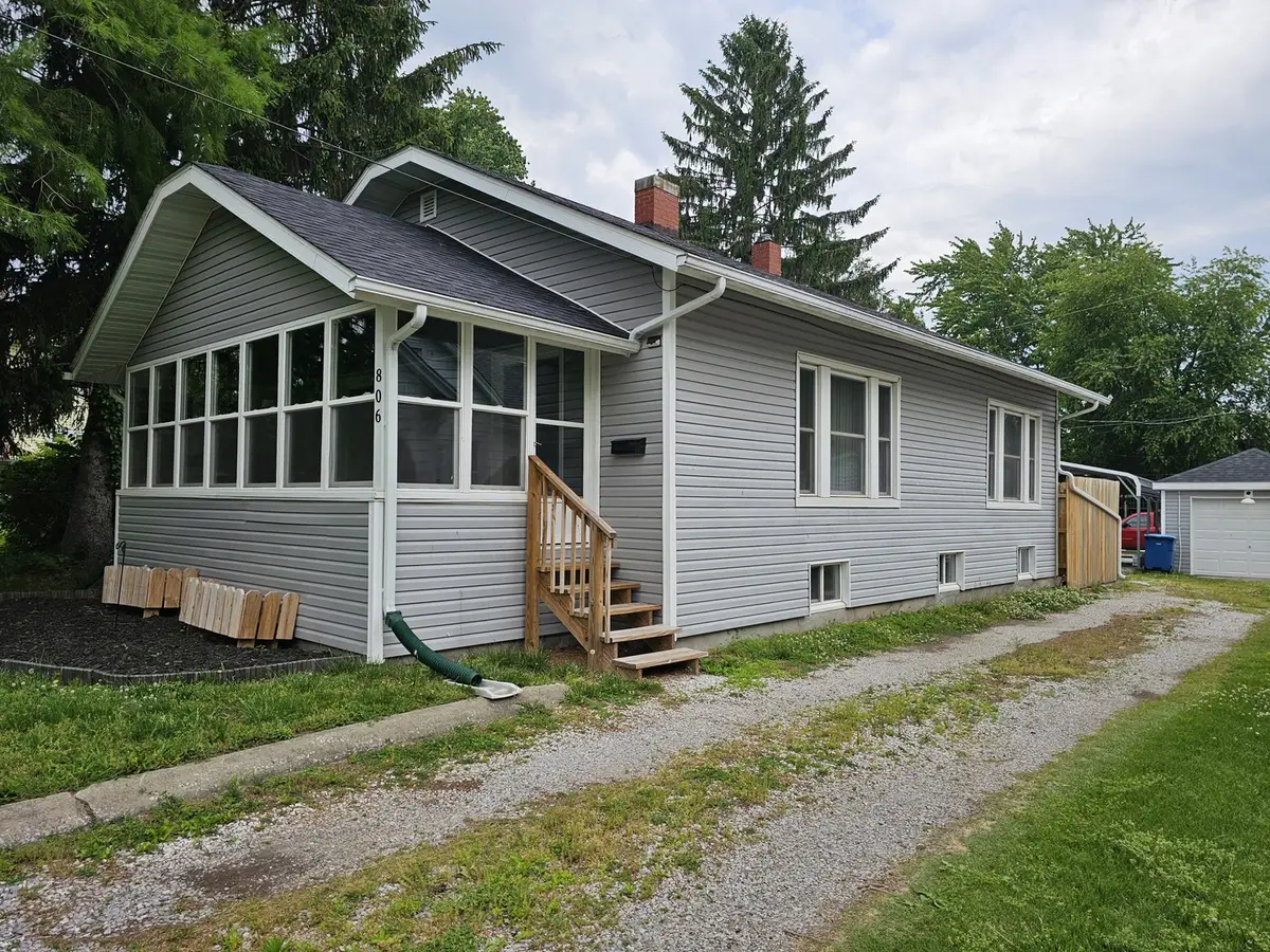 806 N 12th Street, Mount Vernon, IL 62864 - #1
