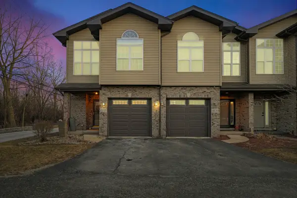 15725 S Kedzie Avenue #9, Markham, IL 60428
