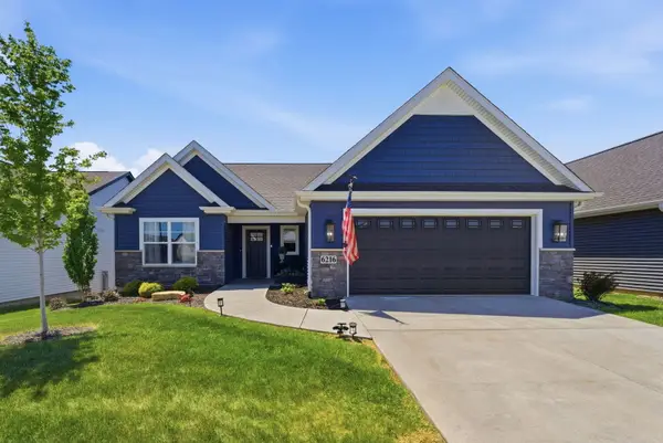 6216 Deere Creek Lane, Davenport, IA 52807
