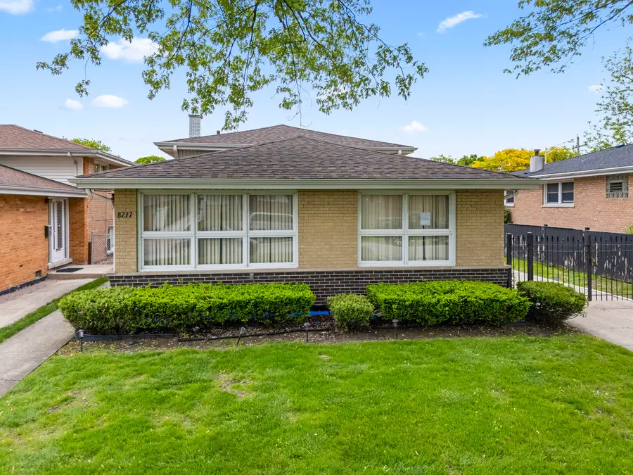 8737 S 50th Avenue, Oak Lawn, IL 60453 - #2