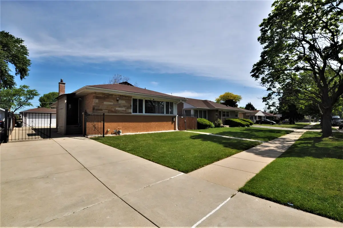 7226 W Conrad Avenue, Niles, IL 60714 - #1