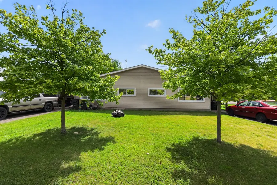 110 W Valley View Drive, McHenry, IL 60051 - #3