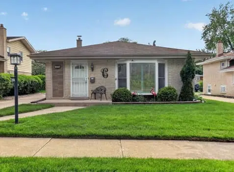 2936 Sunnyside Avenue, Westchester, IL 60154