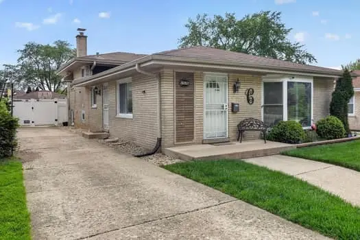 2936 Sunnyside Avenue, Westchester, IL 60154 - #2