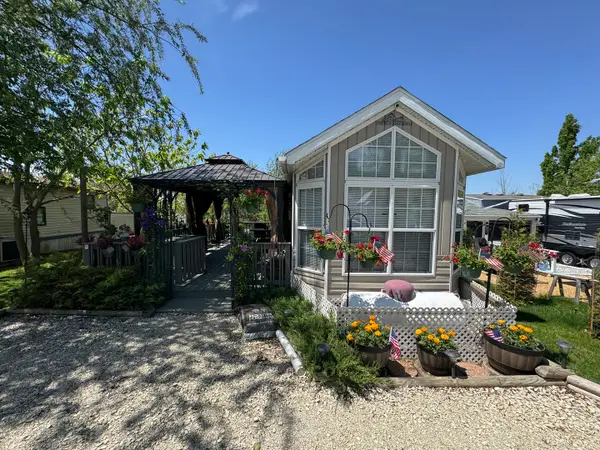 13-135 Woodhaven Lakes, Sublette, IL 61367