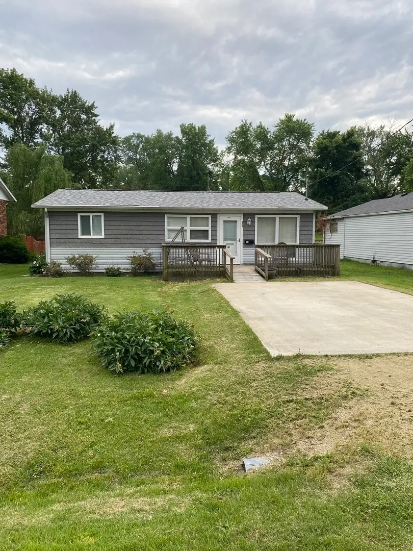711 E Olive Street, Du Quoin No 8, IL 62832 - #1