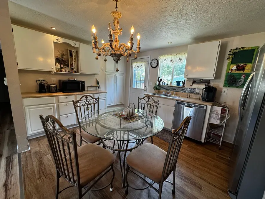 711 E Olive Street, Du Quoin No 8, IL 62832 - #2