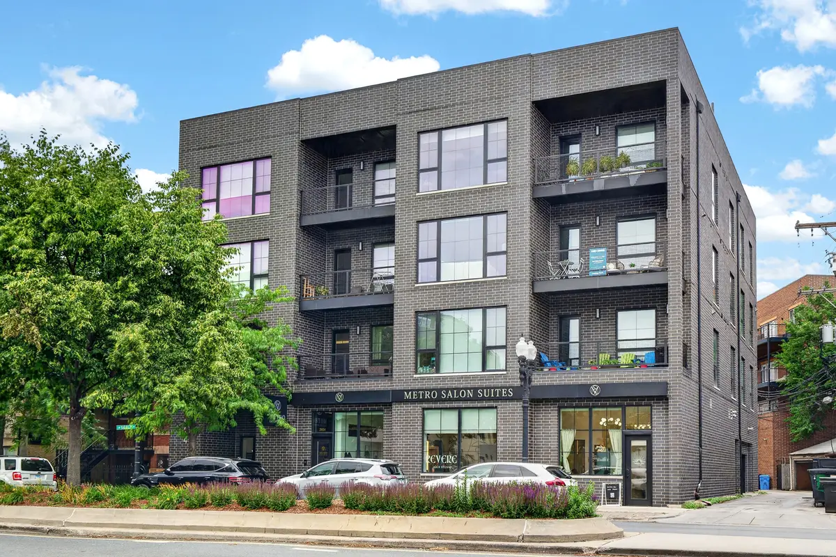 2024 W Irving Park Road #302, Chicago, IL 60618 - #1
