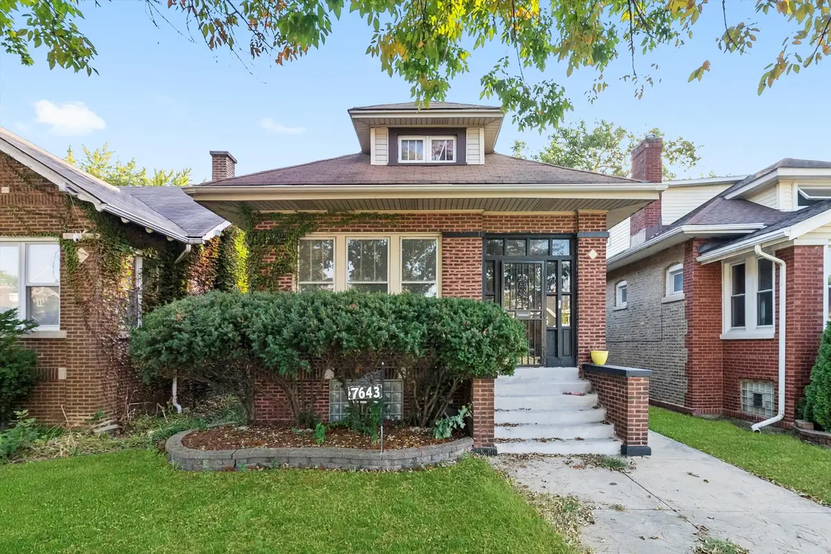 7643 S Paxton Avenue, Chicago, IL 60649 - #1