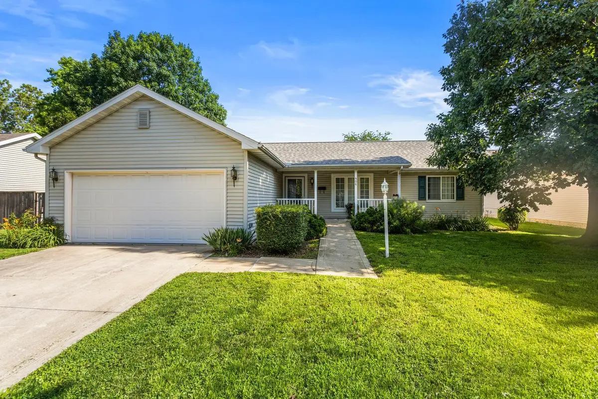 406 E Beardsley Avenue, Champaign, IL 61820 - #1