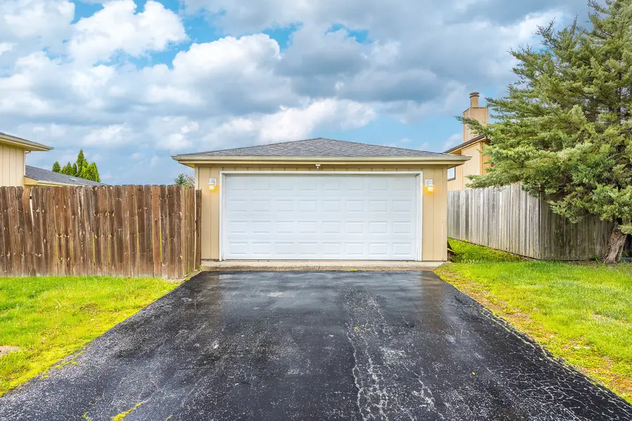 4024 W 172nd Place, Country Club Hills, IL 60478 - #3