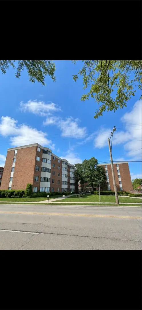 5500 Lincoln Avenue #107, Morton Grove, IL 60053 - #1