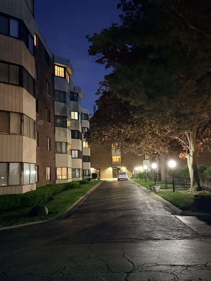 5500 Lincoln Avenue #107, Morton Grove, IL 60053 - #2