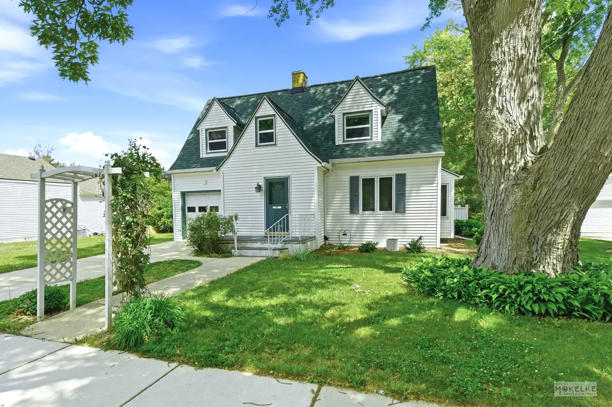 105 E Main Street, Yorkville, IL 60560 - #1