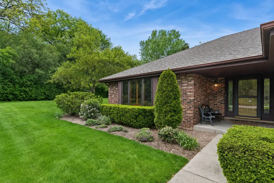 707 Chelsey Court #707, Gurnee, IL 60031 - #2