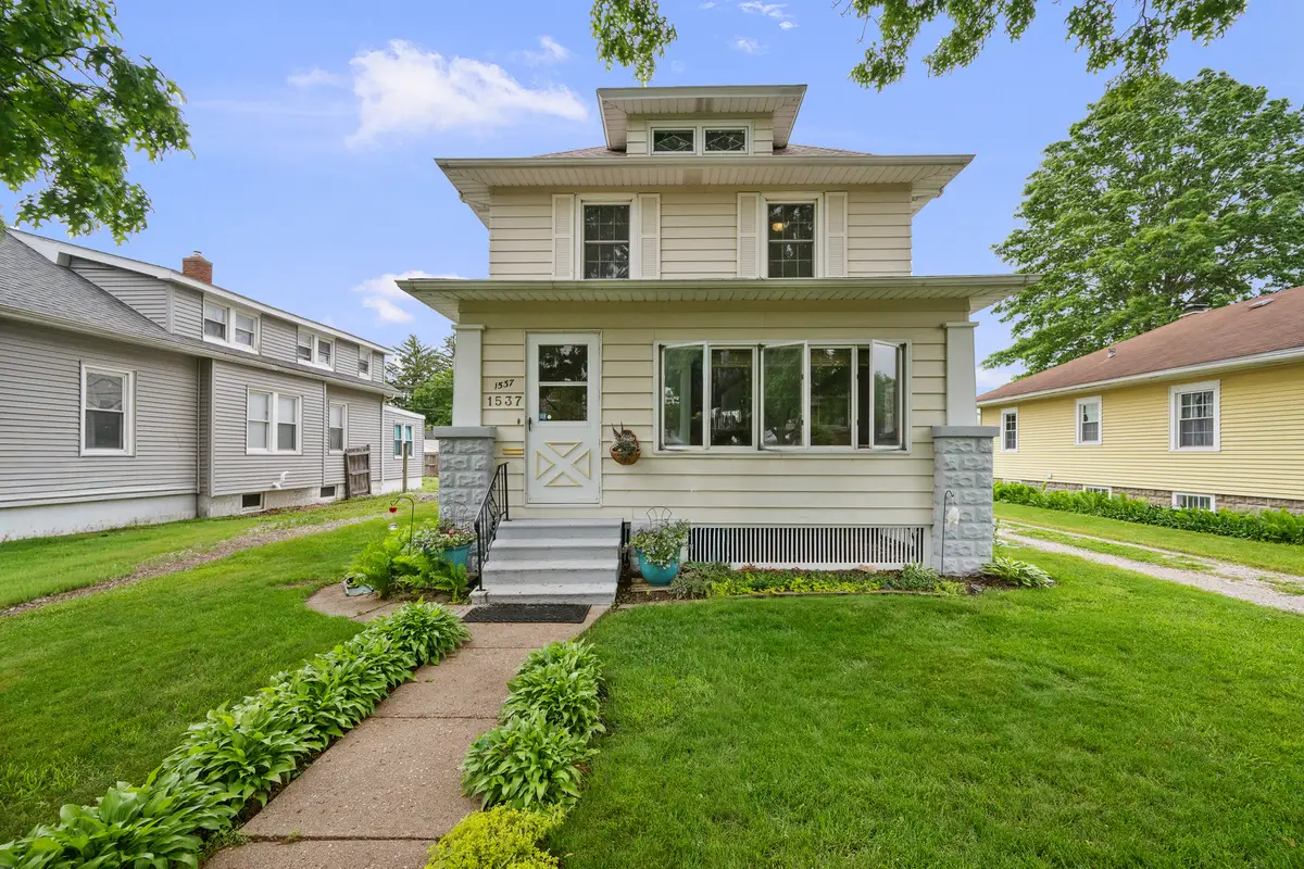 1537 43rd Street, Rock Island, IL 61201 - #1