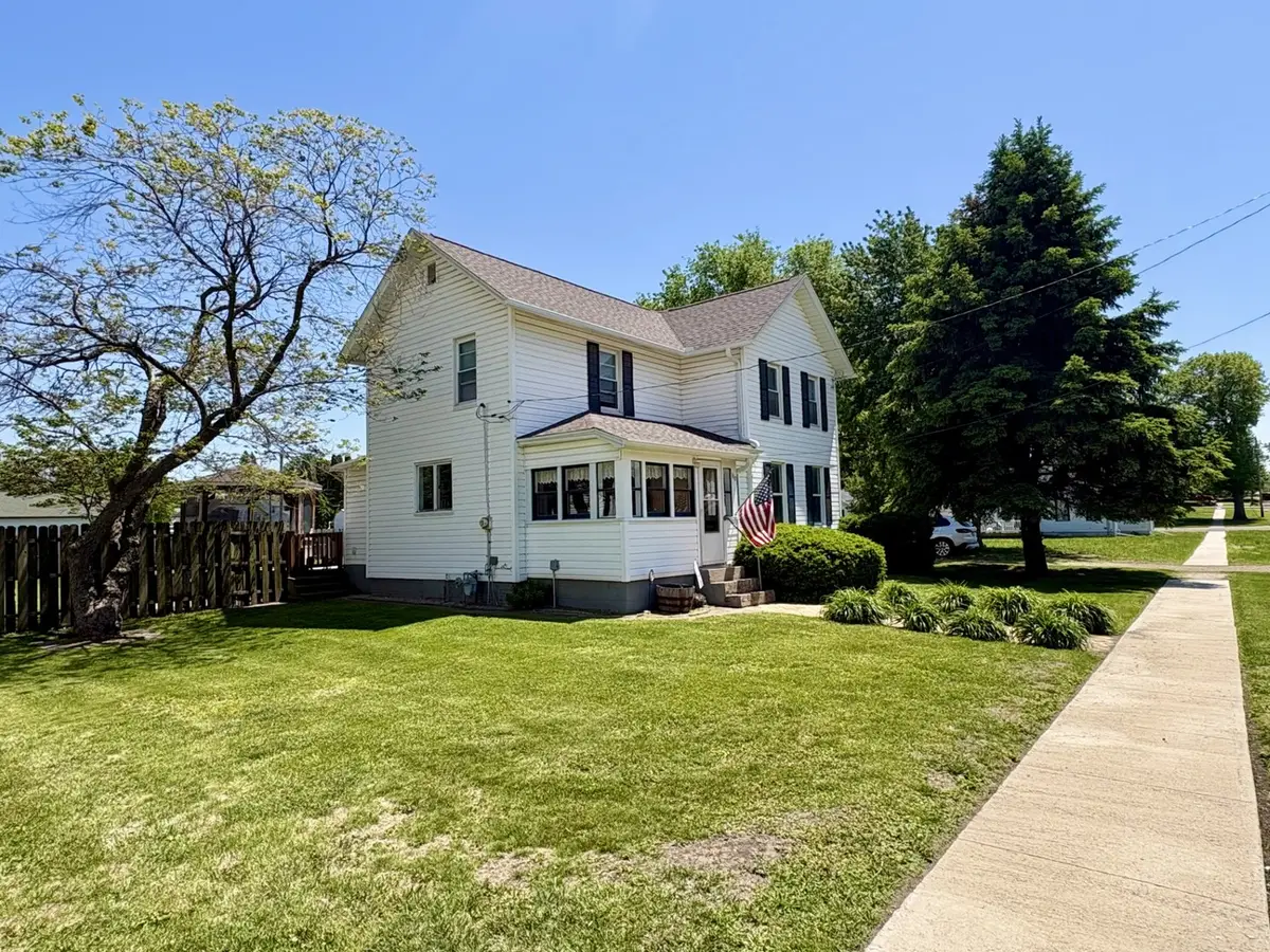 312 S Washington Street, Sheffield, IL 61361 - #1