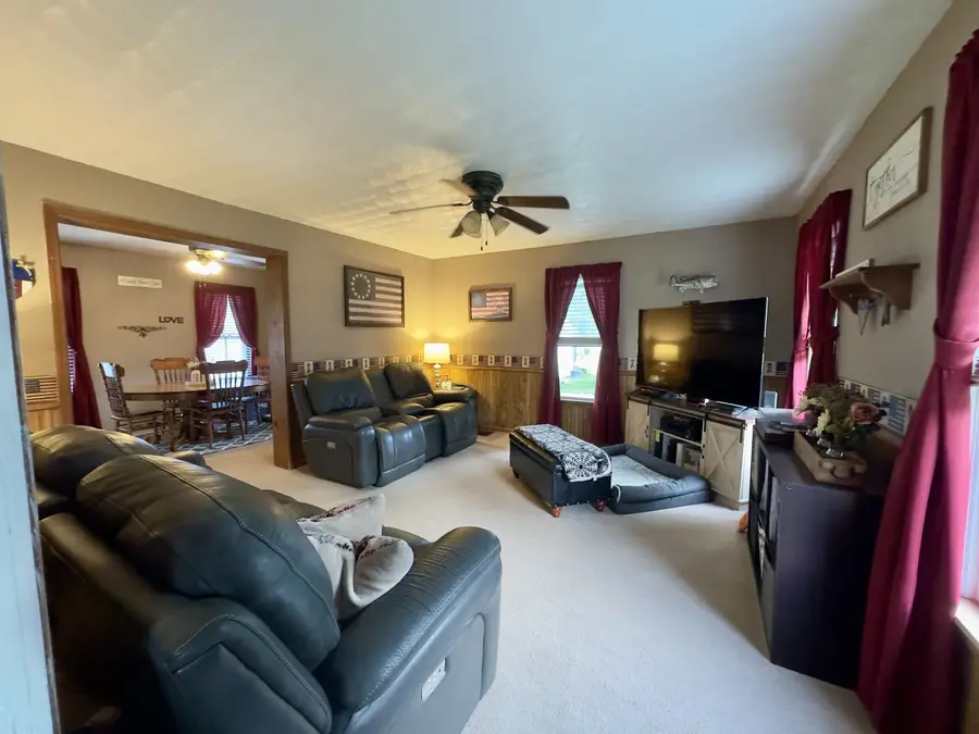 312 S Washington Street, Sheffield, IL 61361 - #3
