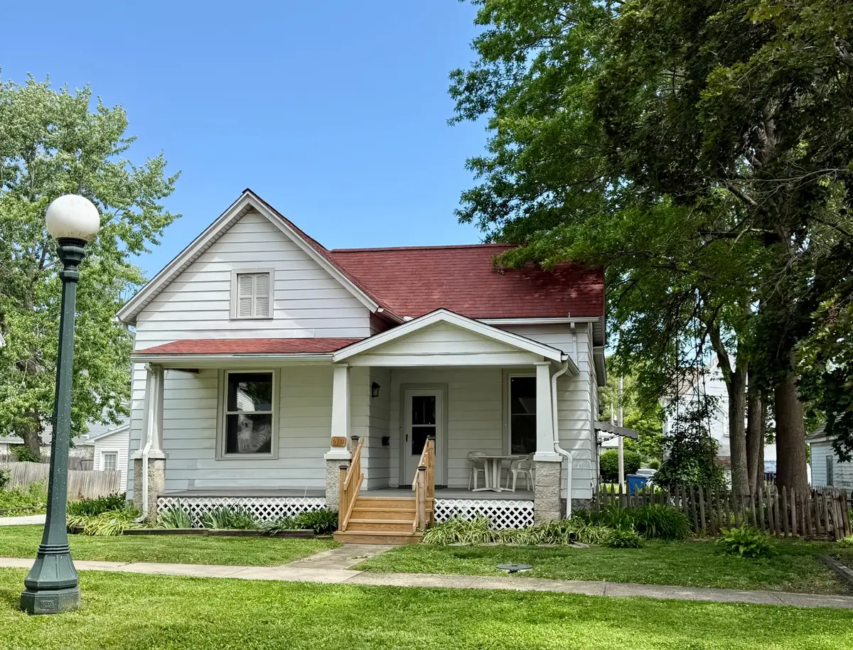 610 W Union Street, Champaign, IL 61820 - #1
