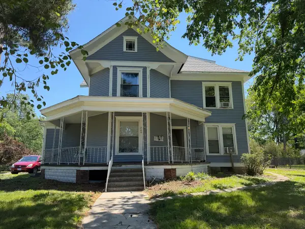 209 N Springer Street, Carbondale, IL 62901