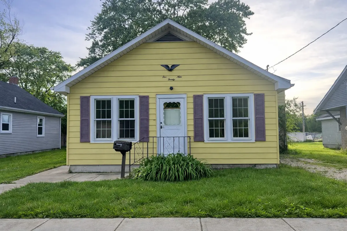 529 N 2nd Street, Watseka, IL 60970 - #1