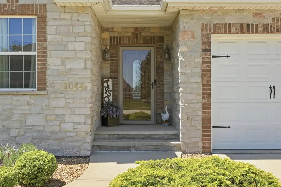 1044 Sycamore Street, Beecher, IL 60401 - #2