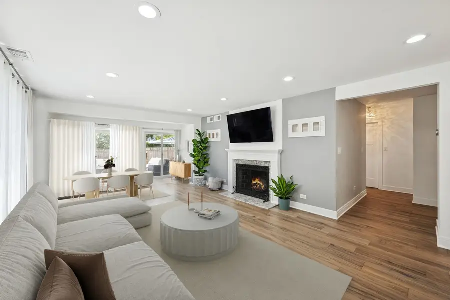 637 Hibbard Road, Wilmette, IL 60091 - #3