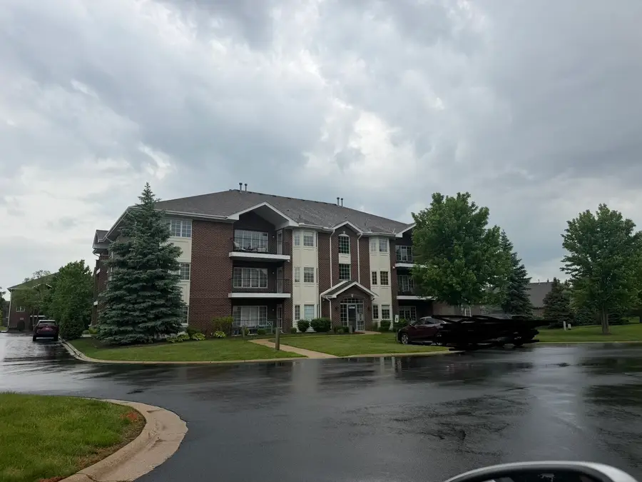 13098 Laurel Glen Court #301, Palos Heights, IL 60463 - #3