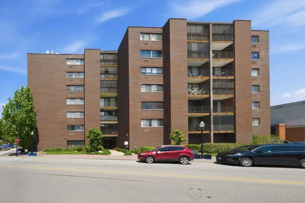 11 W Green Street #608, Bensenville, IL 60106