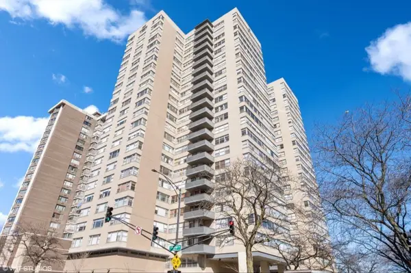 6301 N Sheridan Road #19D, Chicago, IL 60660