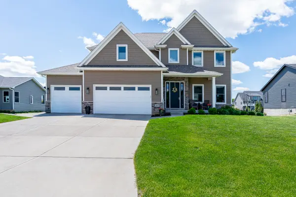 262 Ann Avenue, Bettendorf, IA 52722