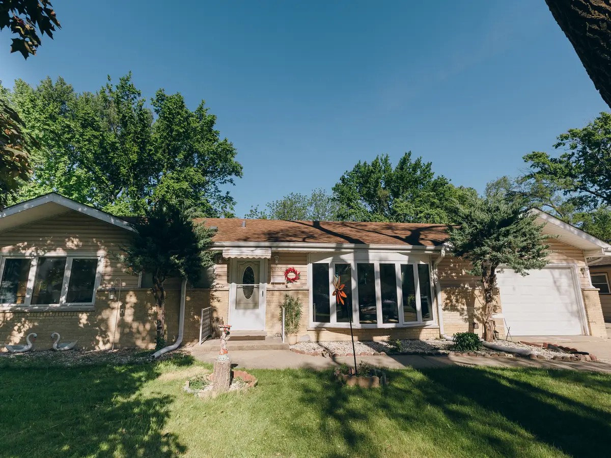 9425 Margail Avenue, Des Plaines, IL 60016 - #1