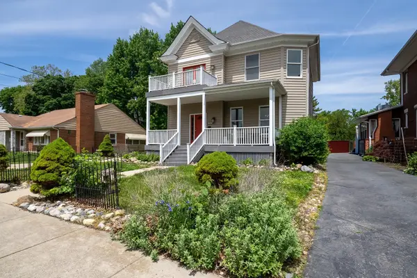 703 W Wood Street W, Bloomington, IL 61701