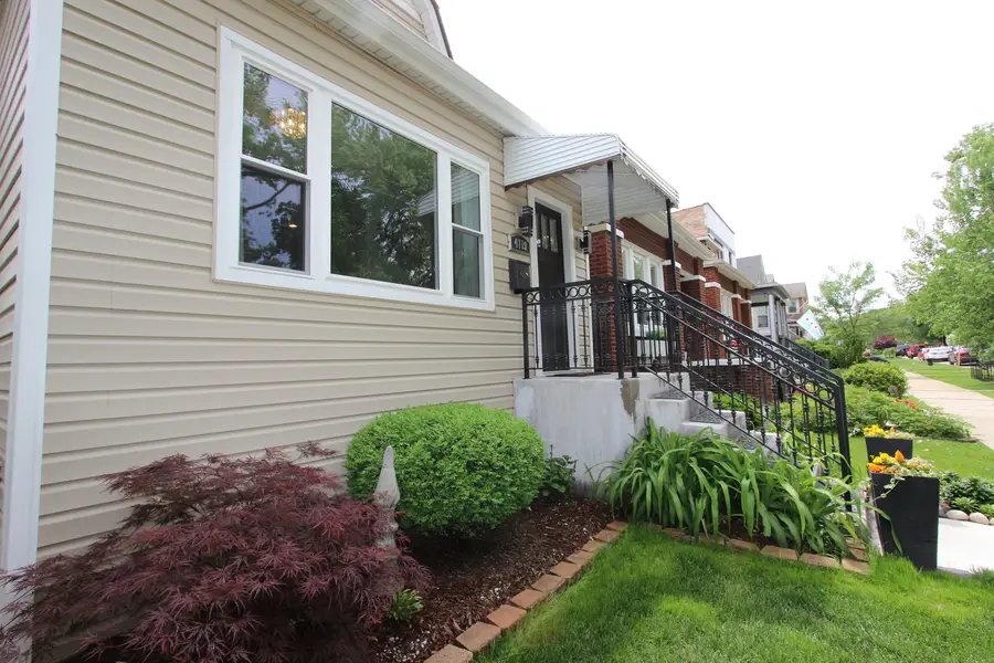 4719 W Warwick Avenue, Chicago, IL 60641 - #2