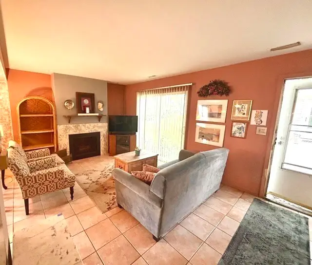 797 Coventry Place, Wheeling, IL 60090 - #3