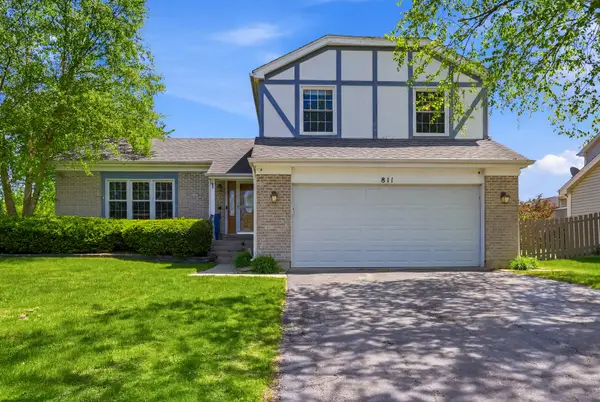 811 Westbury Drive, Algonquin, IL 60102