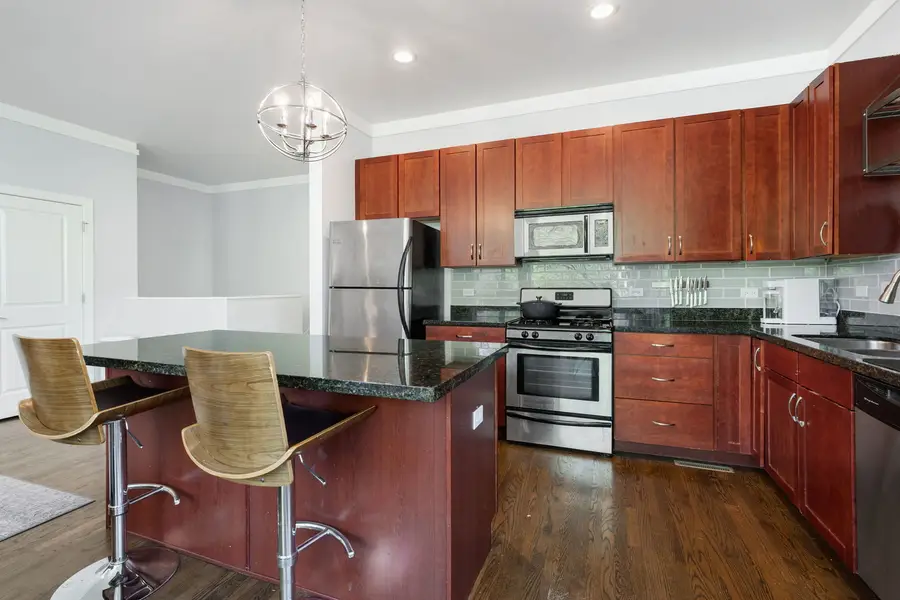 2065 N Kedzie Avenue #104, Chicago, IL 60647 - #3