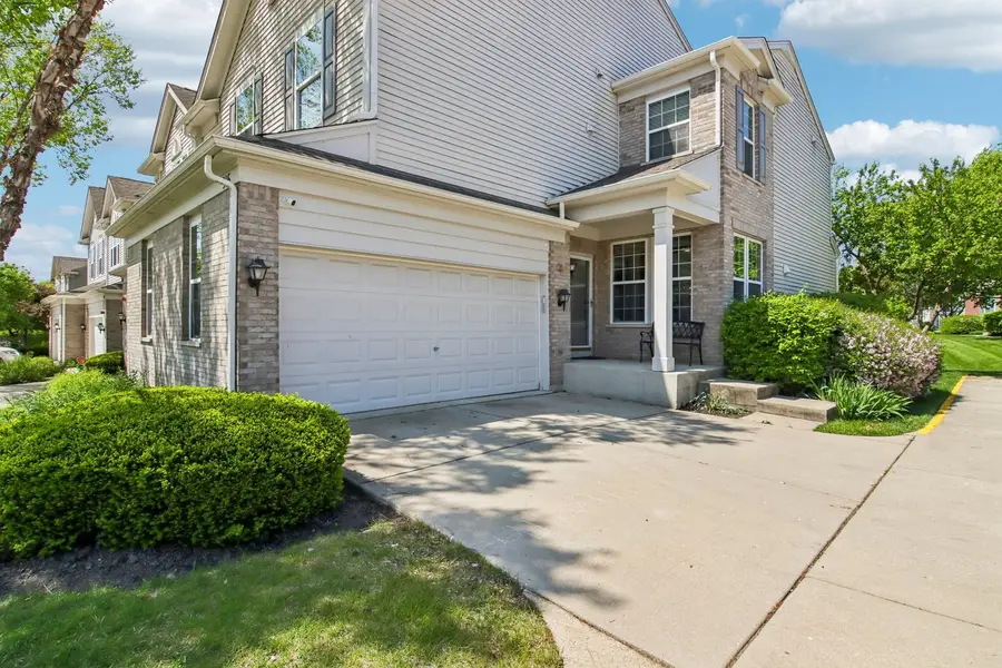 916 Kings Canyon Drive, Streamwood, IL 60107 - #2