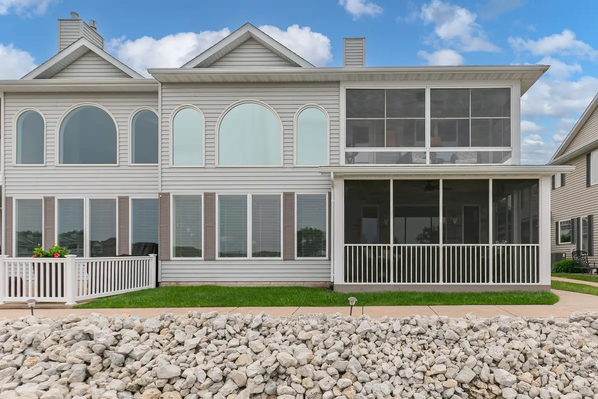 19 Villa Drive, Hampton, IL 61256 - #1