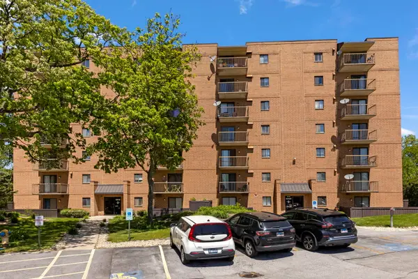6010 Lake Bluff Drive #301, Tinley Park, IL 60477