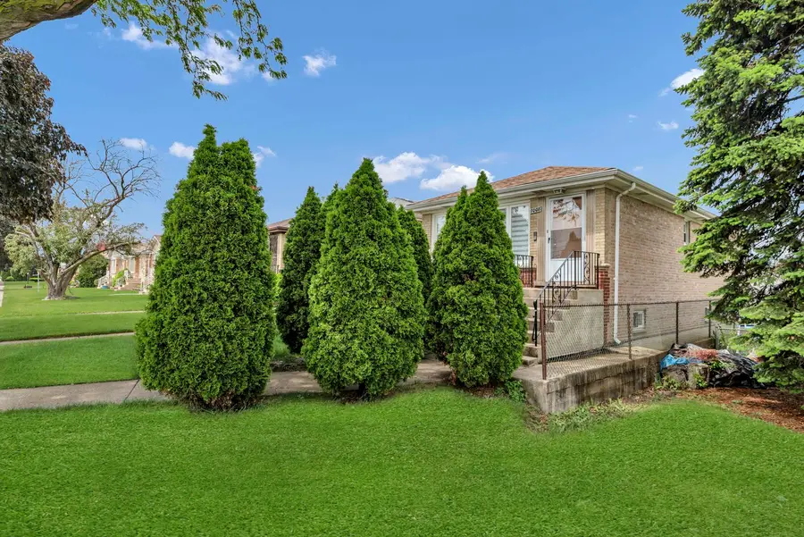 7008 W Montrose Avenue, Norridge, IL 60706 - #2