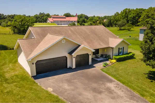1437 Dogwood Road, Carbondale, IL 62901