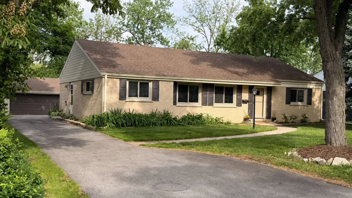 5818 Ridgewood Drive, Western Springs, IL 60558 - #1