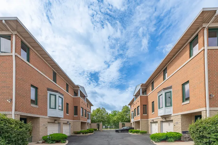 3804 W Devon Avenue, Lincolnwood, IL 60712 - #3