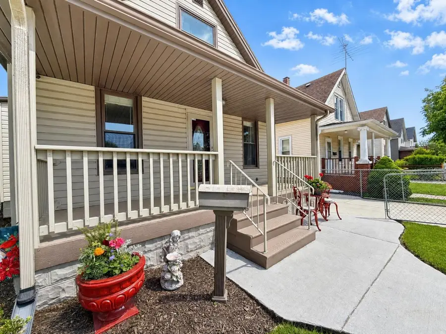 562 Liberty Street, Joliet, IL 60432 - #3