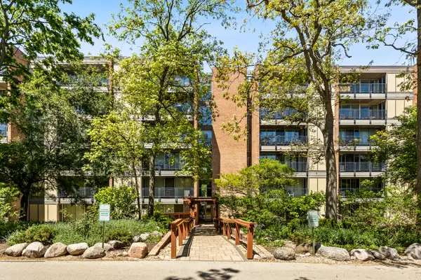 6010 Oakwood Drive #3H, Lisle, IL 60532