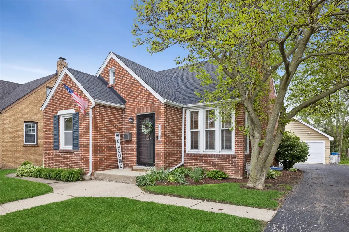 923 S Fairfield Avenue, Elmhurst, IL 60126 - #1